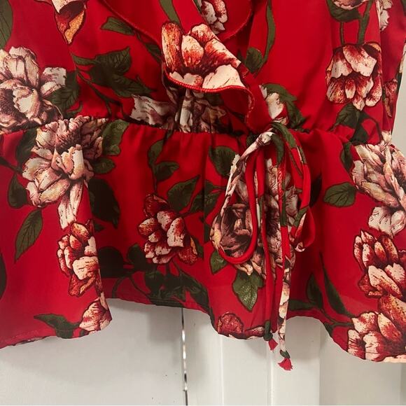 Heart & Hips Red Floral Print Ruffle Trim Sleeveless Wrap Blouse - Picture 4 of 8